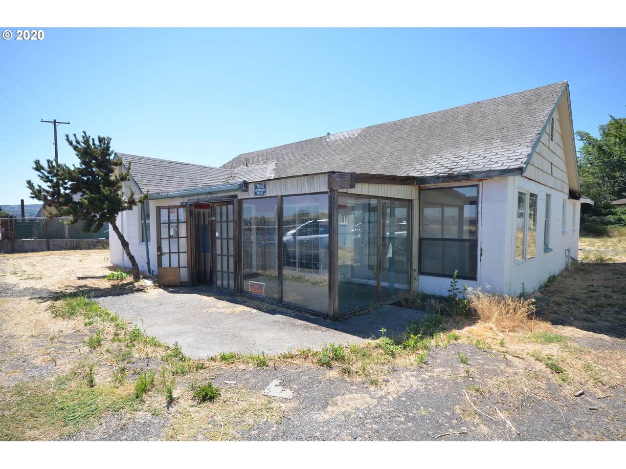 3826 6TH - Photo 1