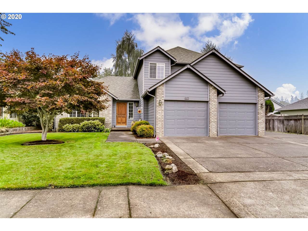 221 Chimney Rock Ln - Photo 1