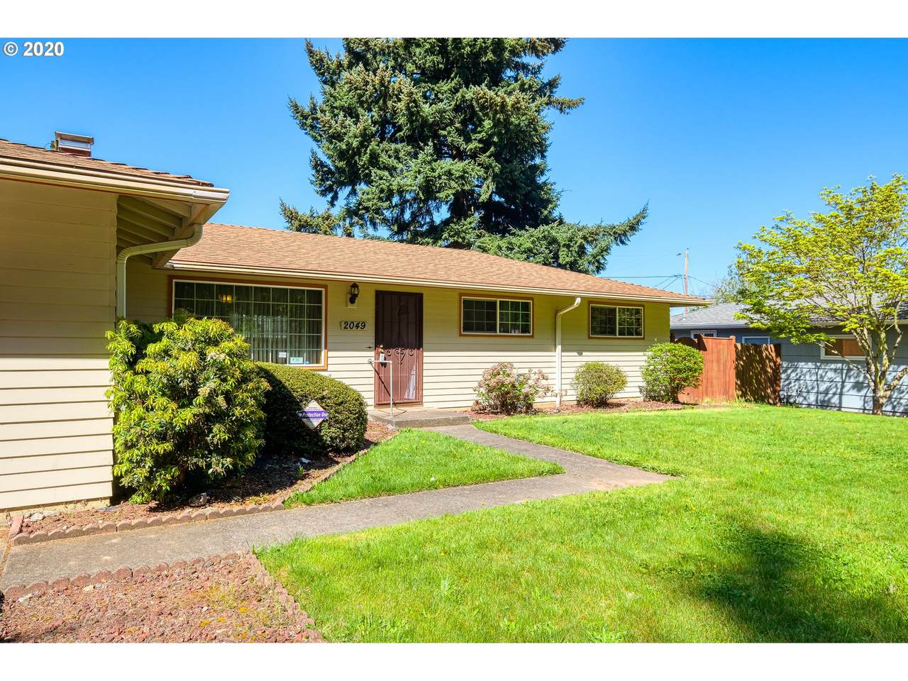 2049 Wallula Ave - Photo 1