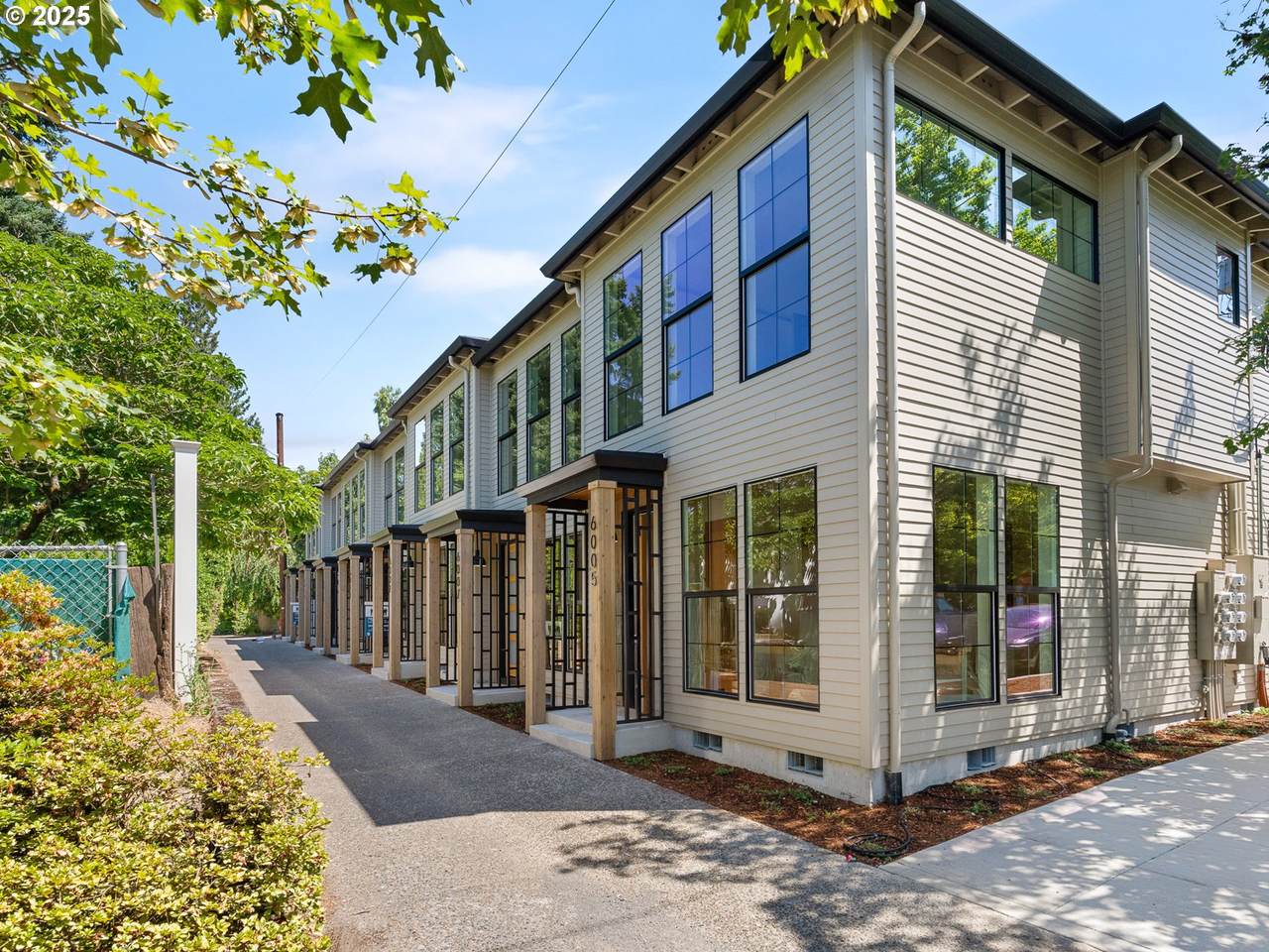 6013 30th Ave - Photo 1