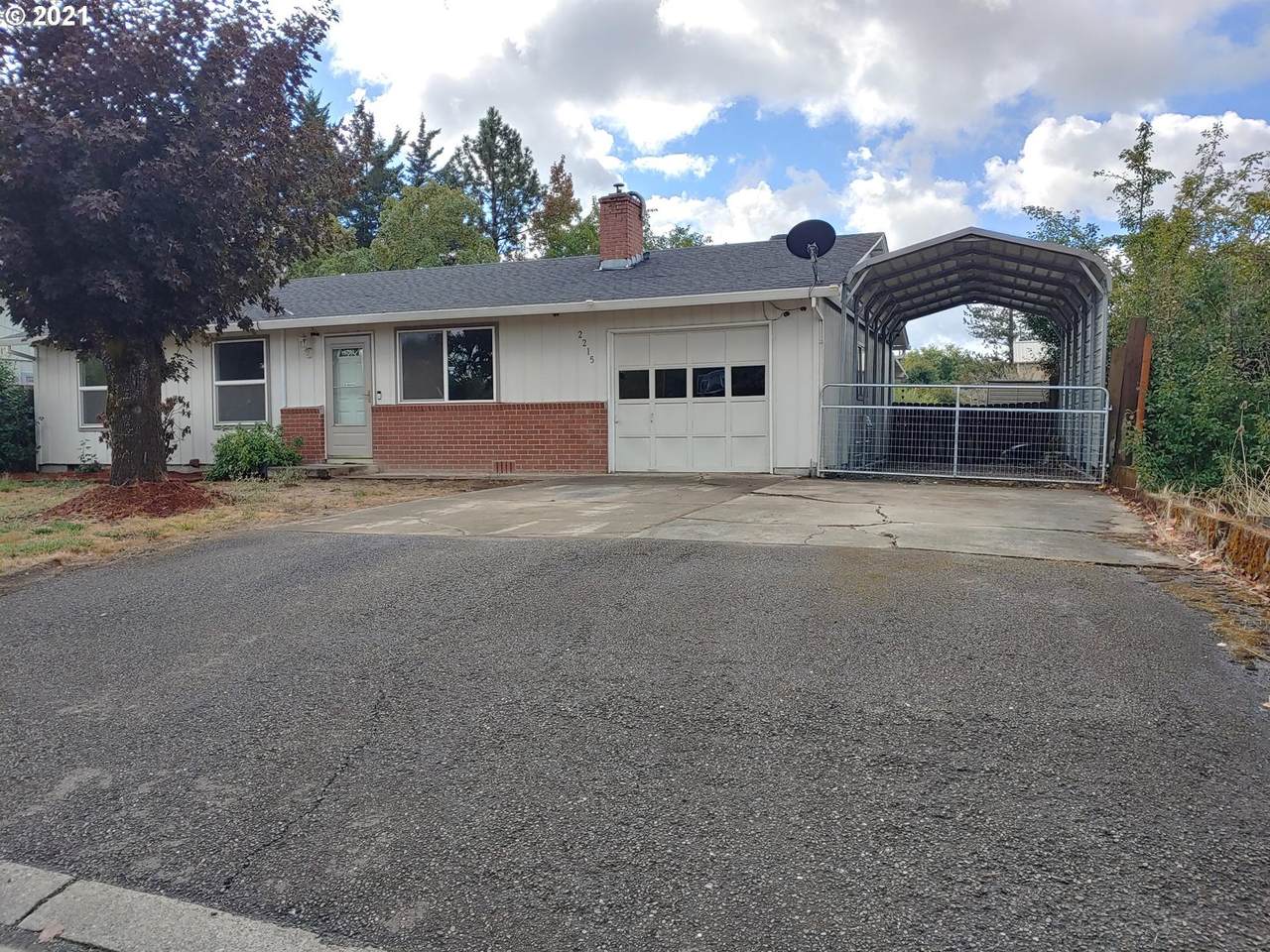 2215 Edna Ave - Photo 1