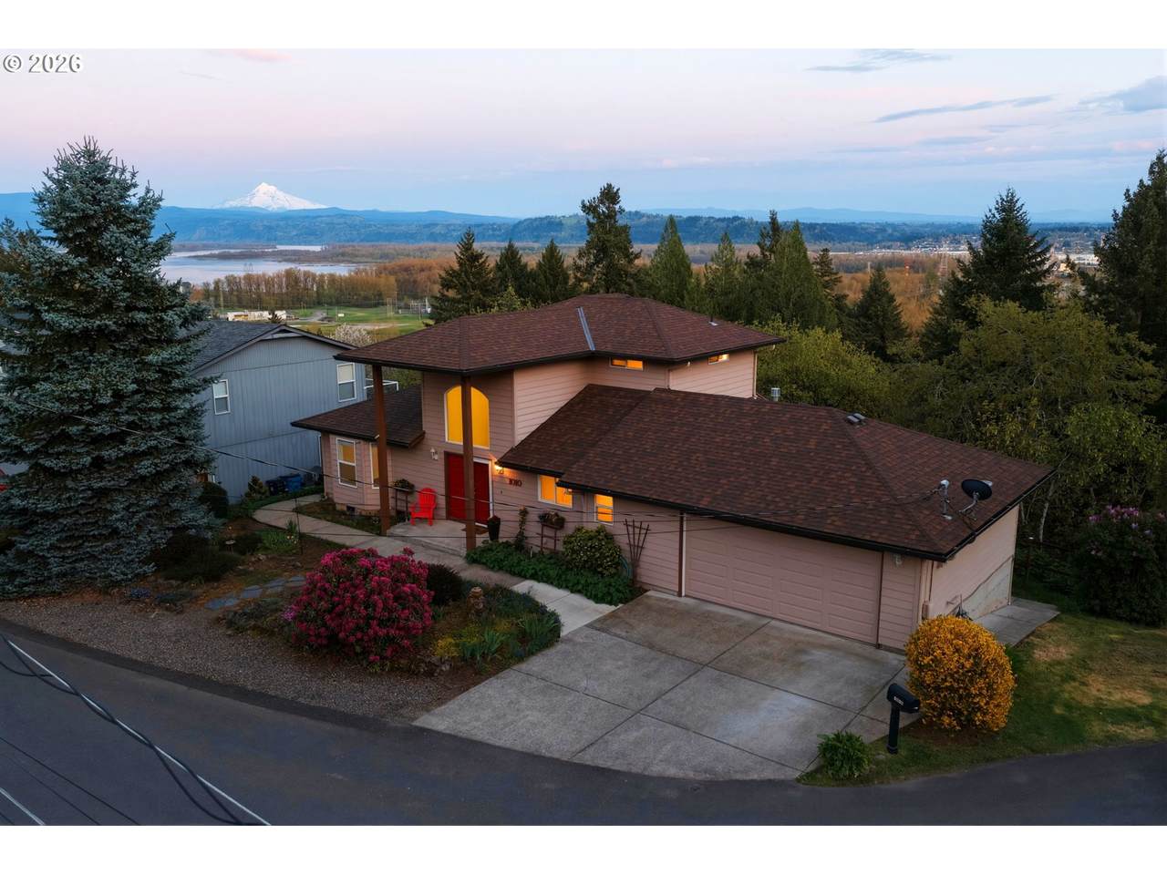 https://bt-photos.global.ssl.fastly.net/portland/1280_boomver_2_211515303-2.jpg