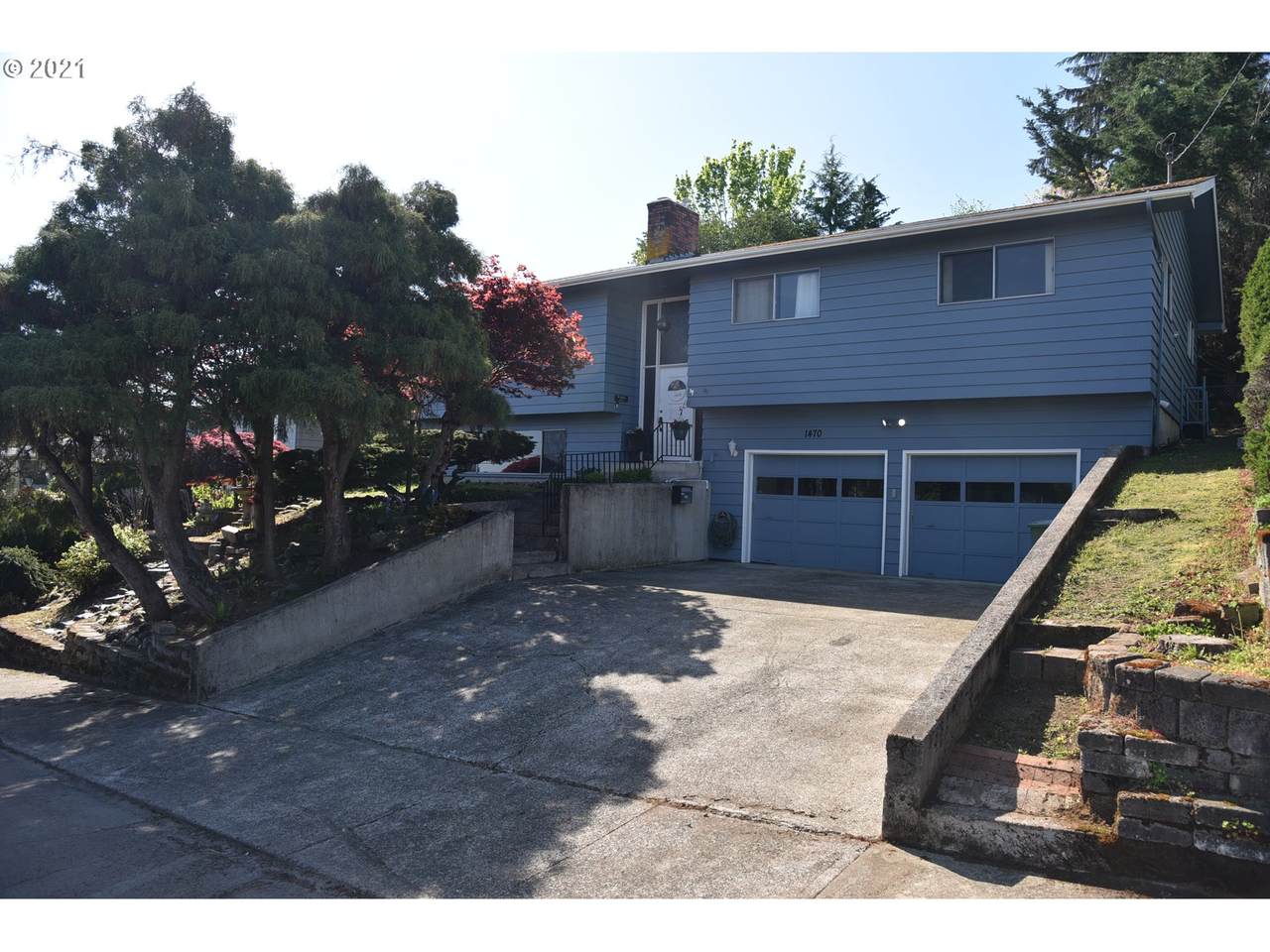 1470 Aerial Way - Photo 1