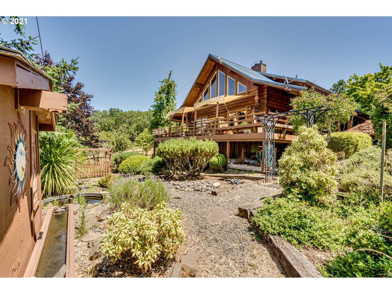 33833 Mount Tom Dr - Photo 1