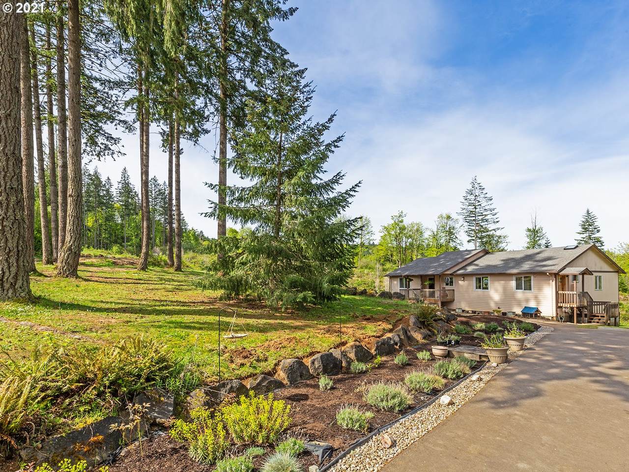 21665 Wildflower Dr - Photo 1