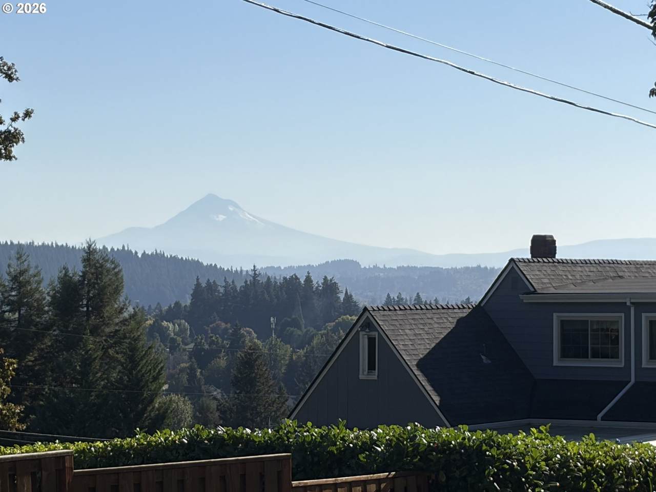 https://bt-photos.global.ssl.fastly.net/portland/1280_boomver_2_213516855-2.jpg