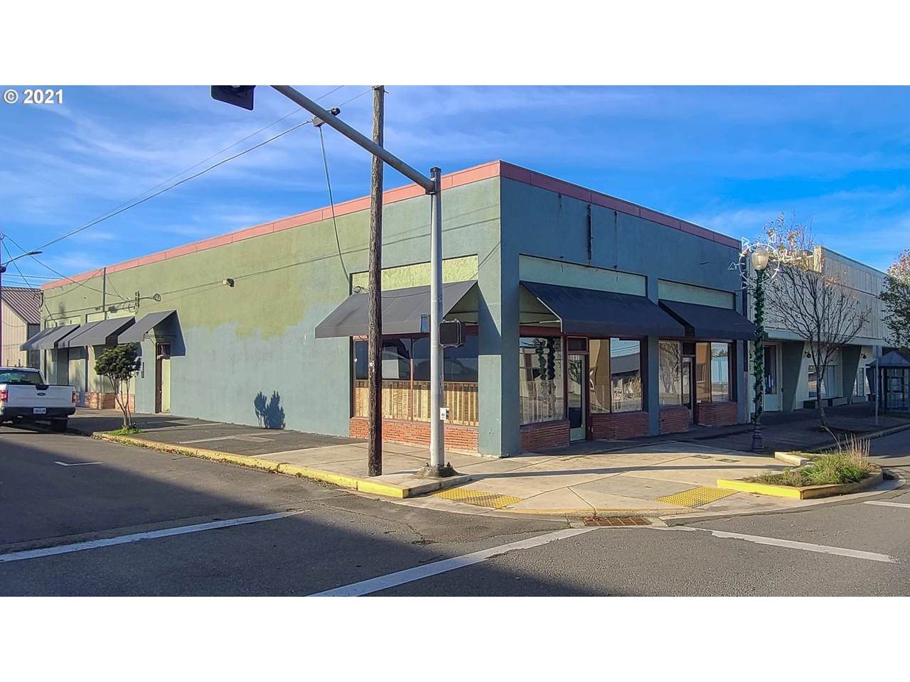 -1 Newmark Ave - Photo 1