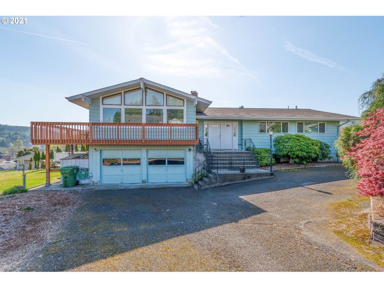 515 Nehalem St - Photo 1