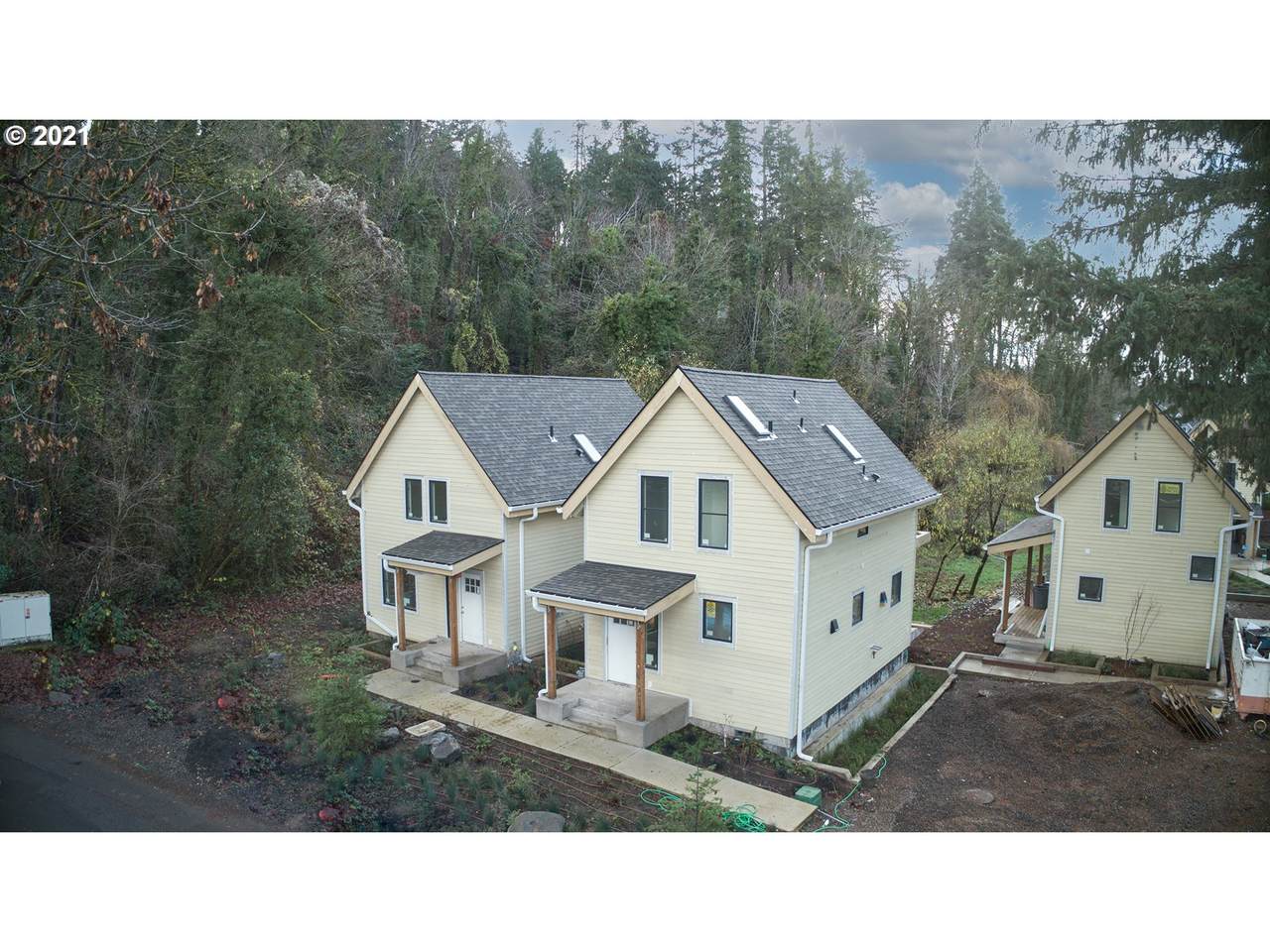 474 Miller St - Photo 1
