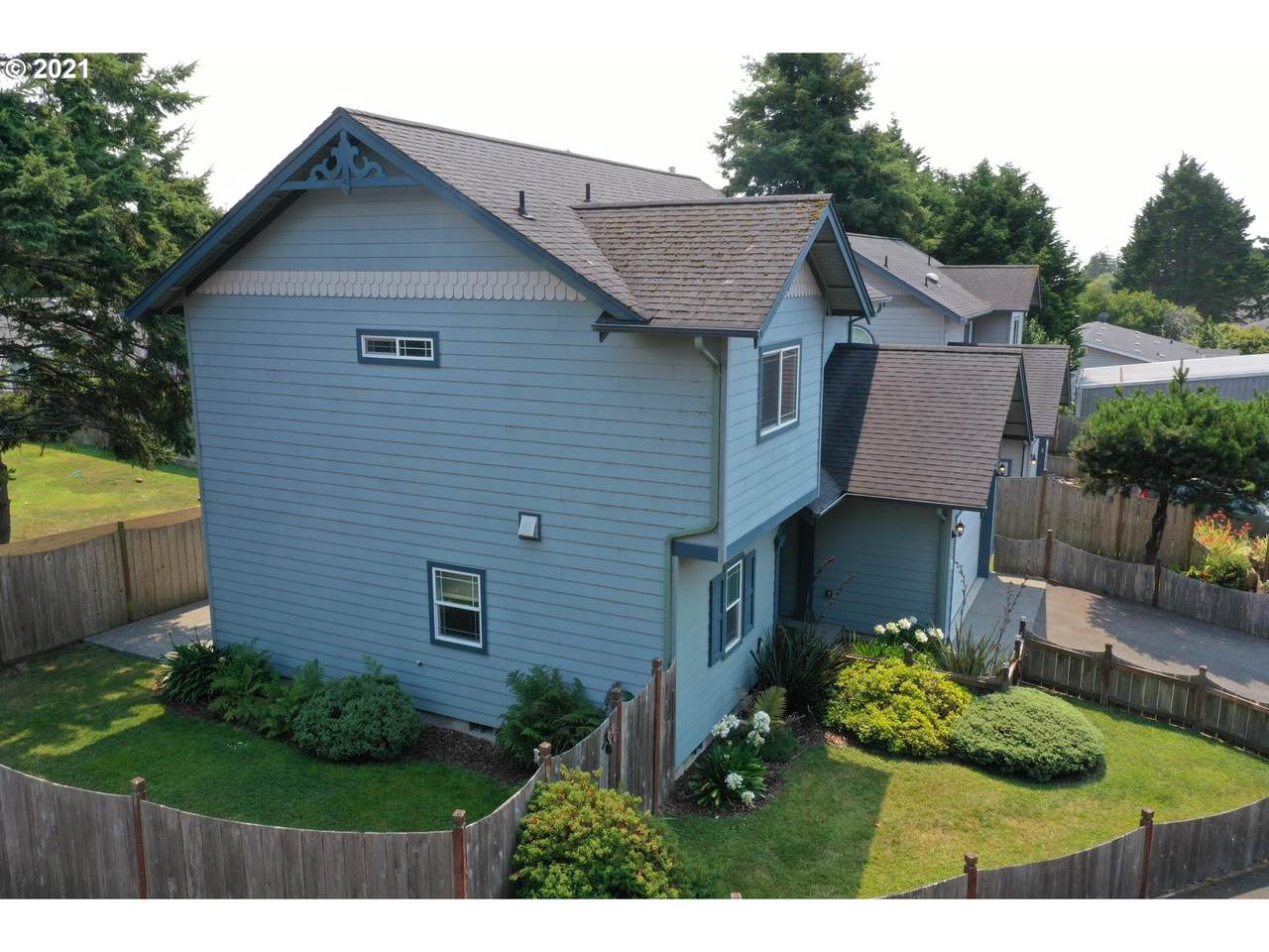 731 A Third St - Photo 1