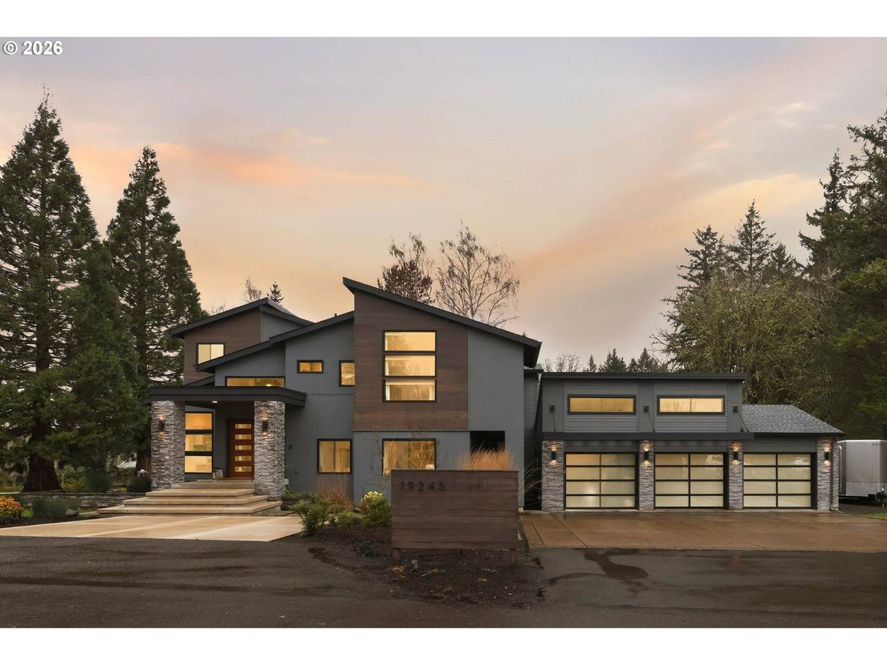 https://bt-photos.global.ssl.fastly.net/portland/1280_boomver_2_215990251-2.jpg