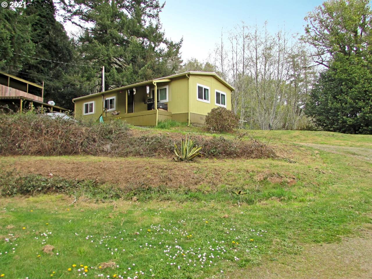 17023 Ferry Creek Ht - Photo 1