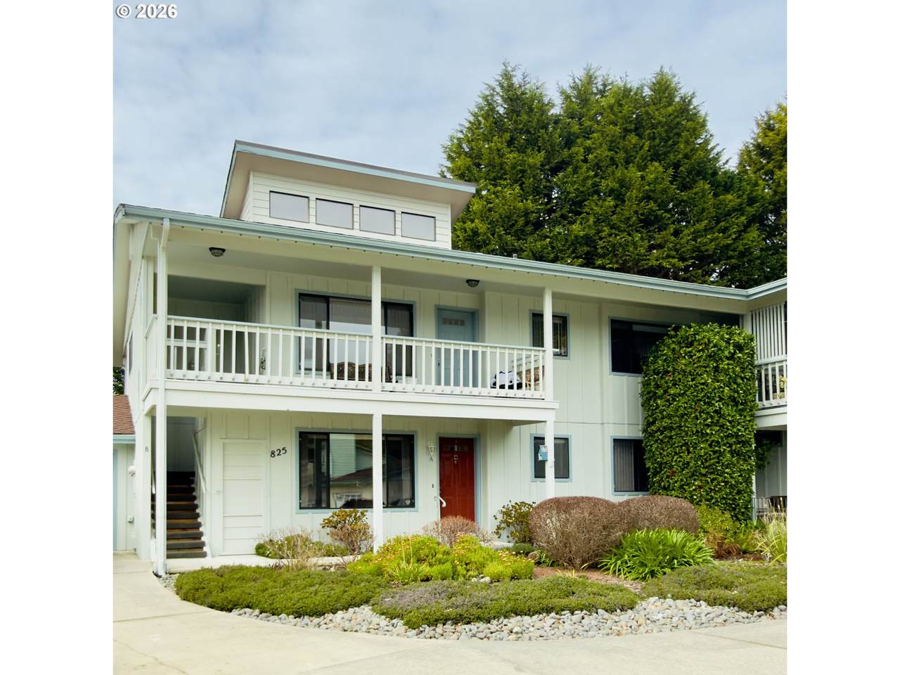 825 Brookhaven Dr - Photo 1