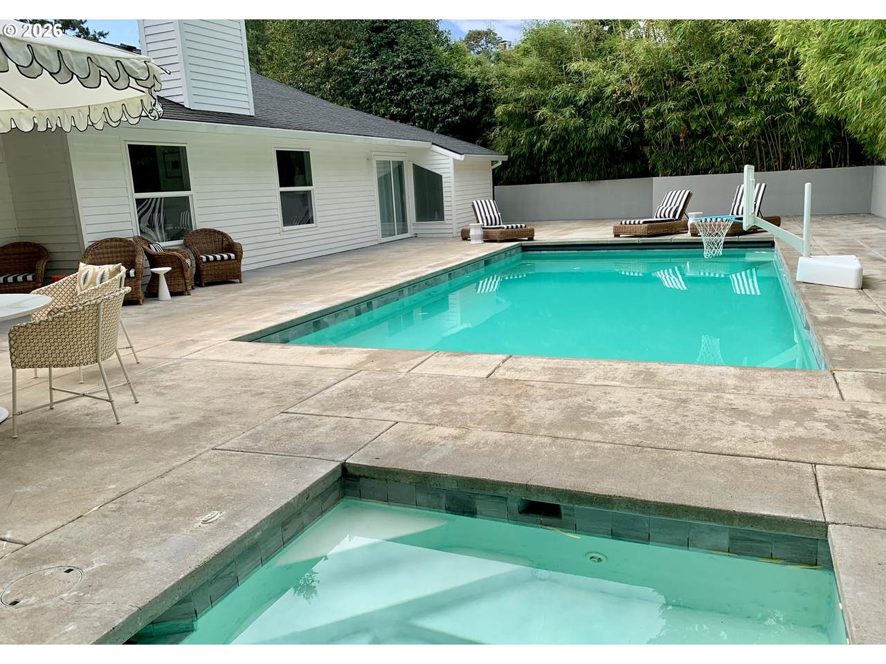 1464 Greentree Cir - Photo 1