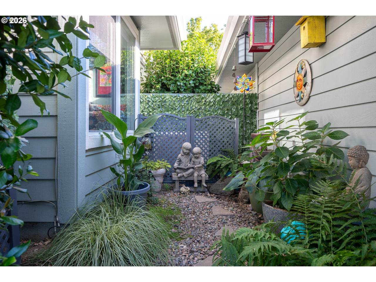 https://bt-photos.global.ssl.fastly.net/portland/1280_boomver_2_218887902-2.jpg