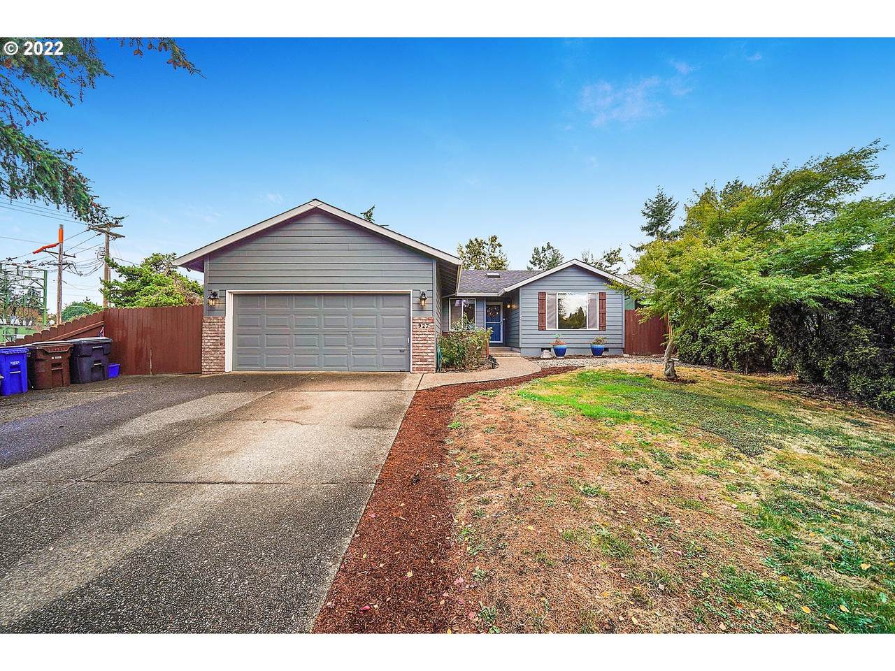 927 Haley Ct - Photo 1