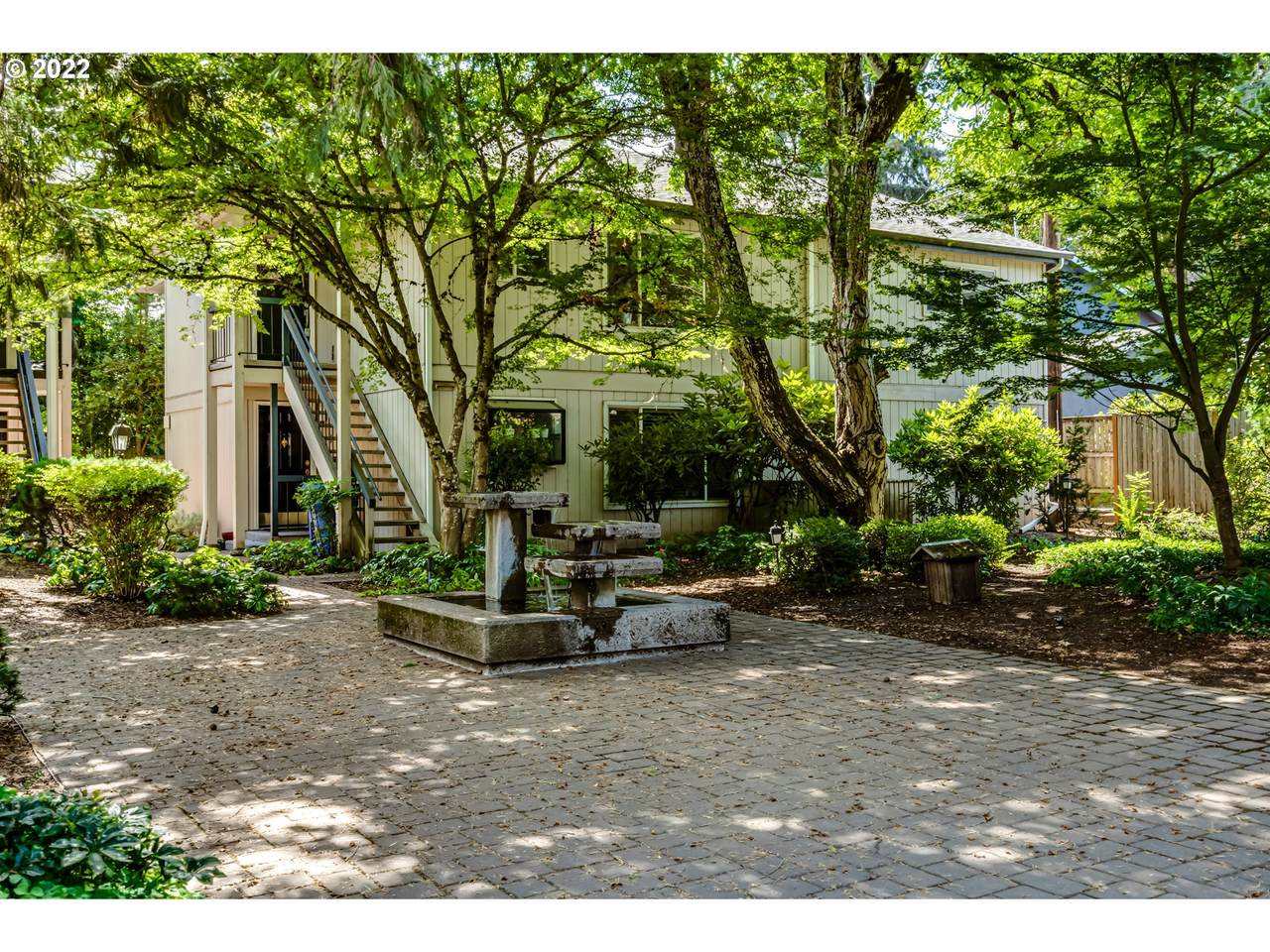 652 Cherry Dr - Photo 1
