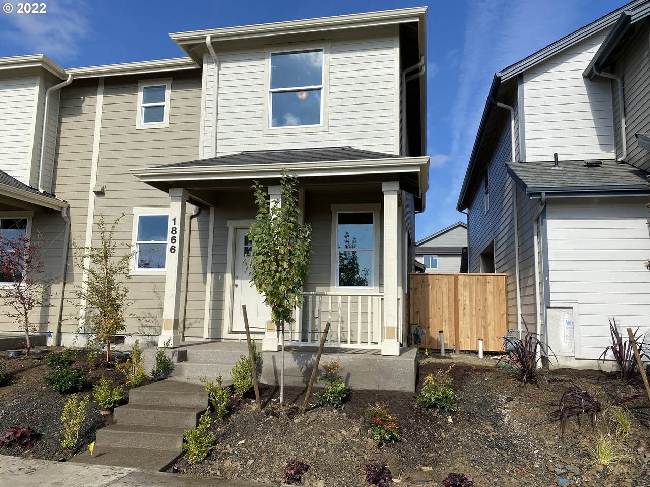 1866 Hankel St - Photo 1