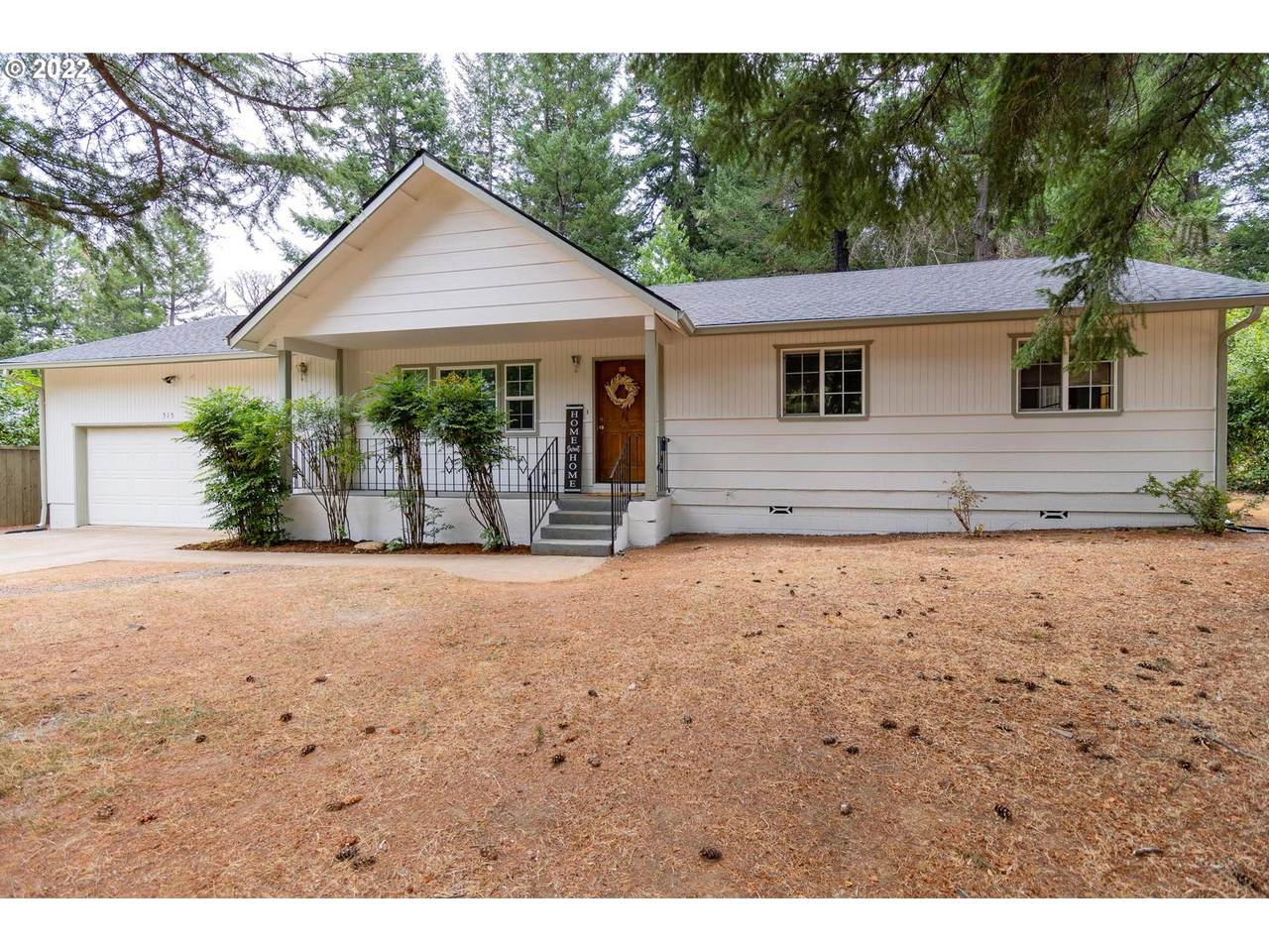 515 Sherwood Ave - Photo 1