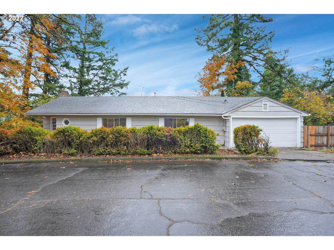 1790 Fair Oaks Way - Photo 1