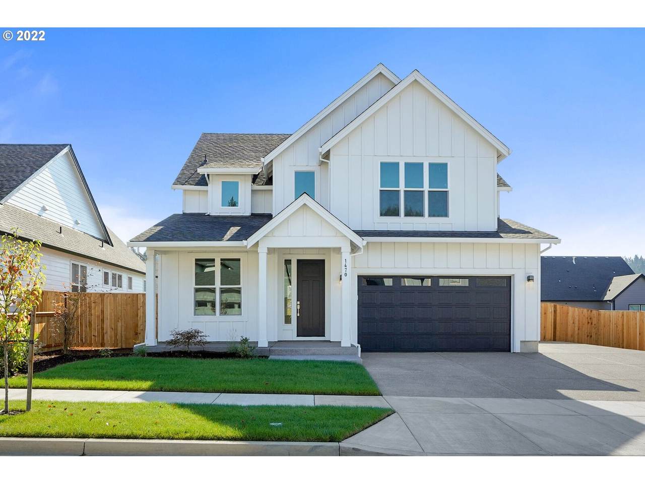 1470 Meadow Ave - Photo 1