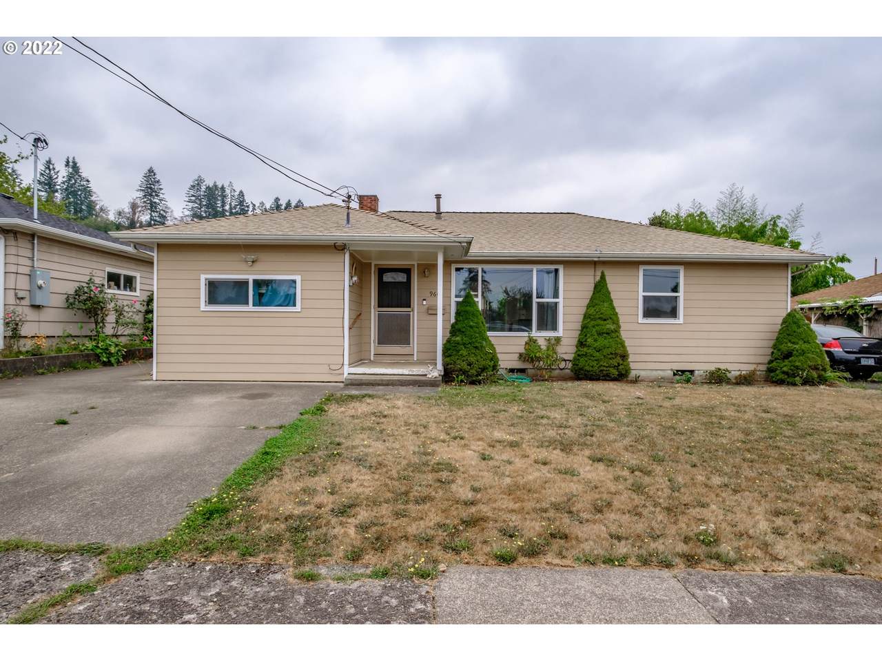 960 3RD Ave - Photo 1