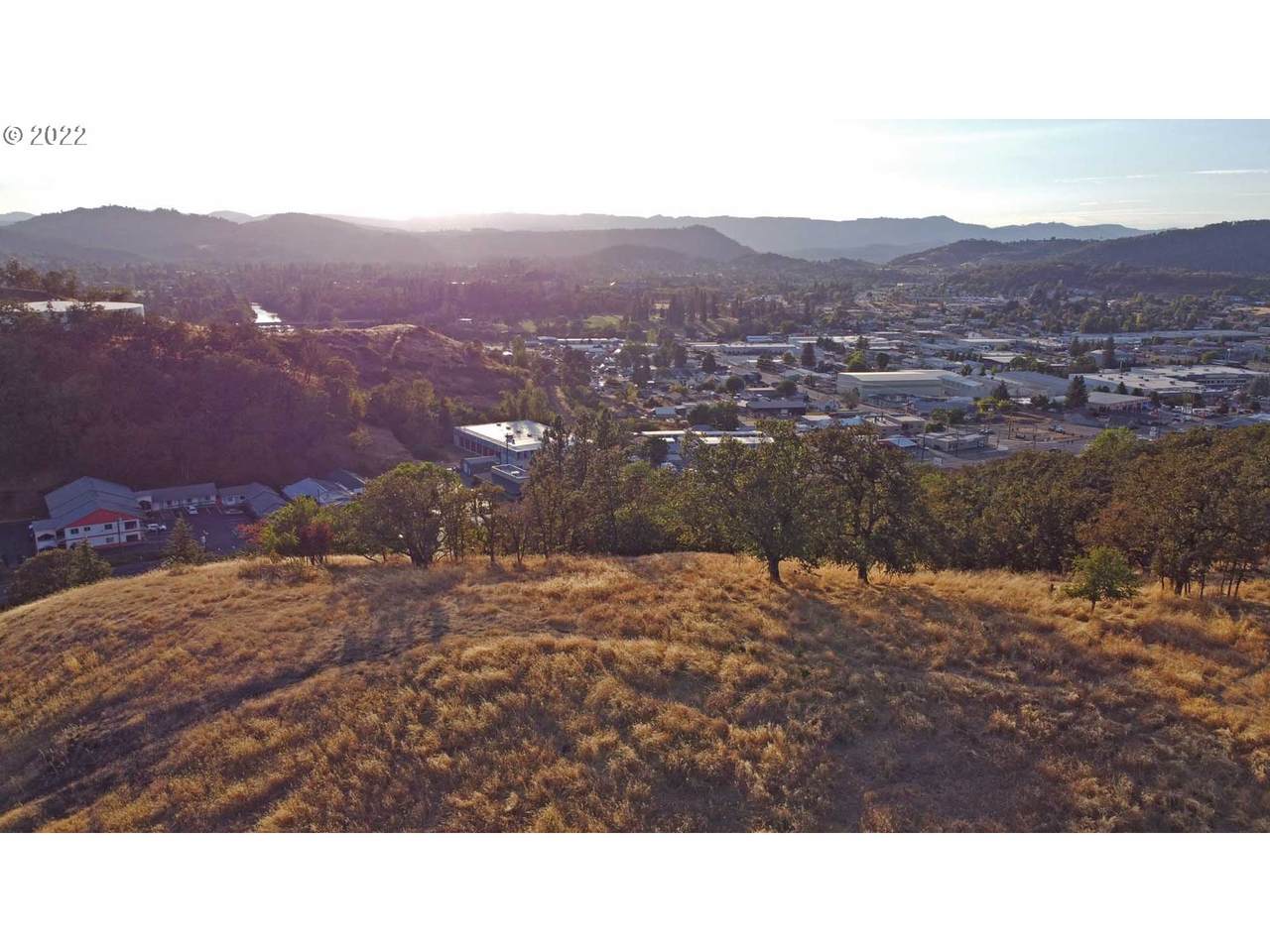 0 Crescent St - Photo 1