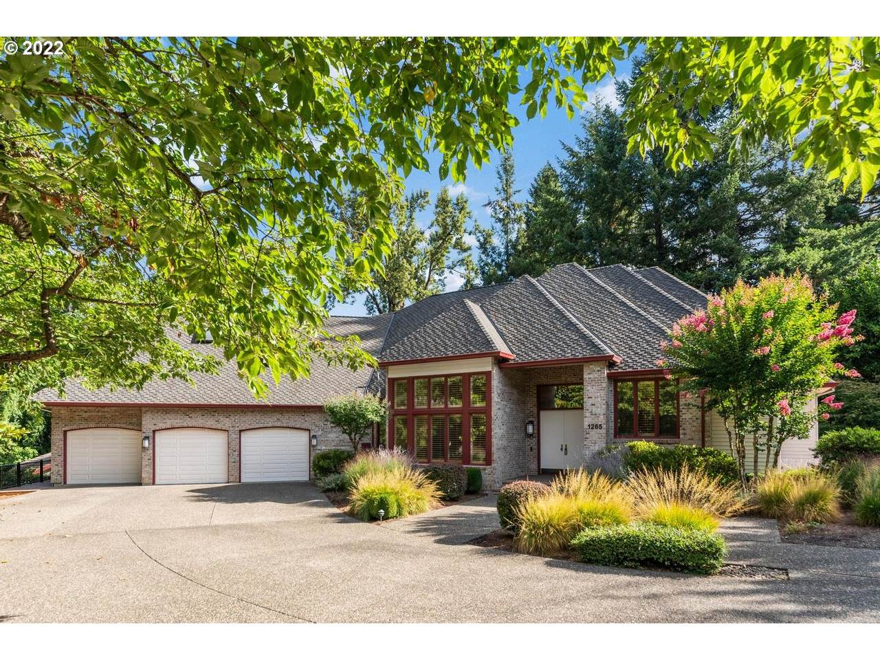 1265 Military Rd - Photo 1