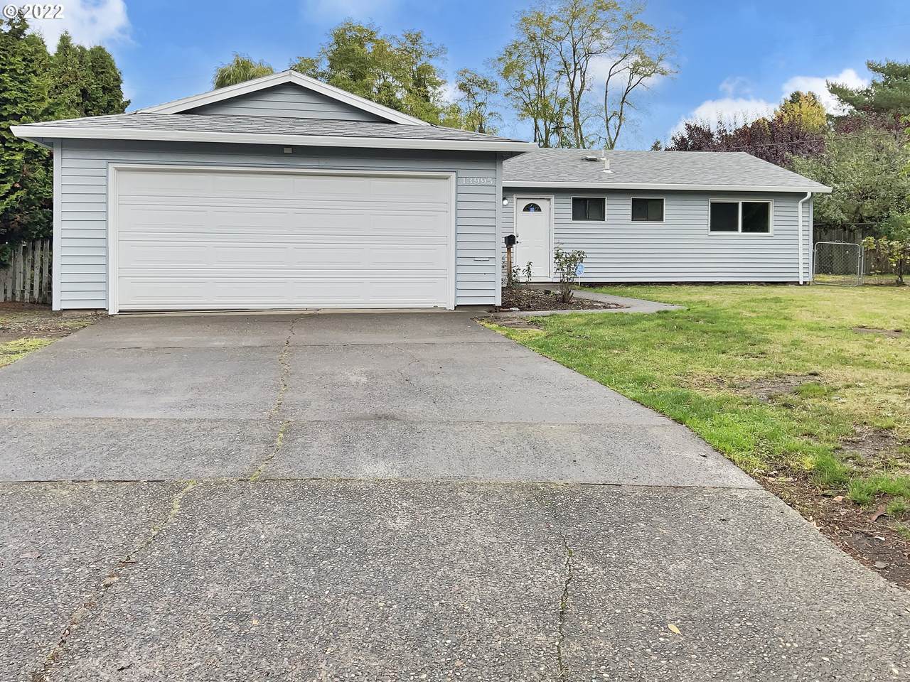 13995 Derby St - Photo 1