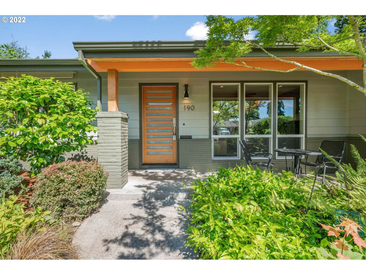 190 37TH Ave - Photo 1