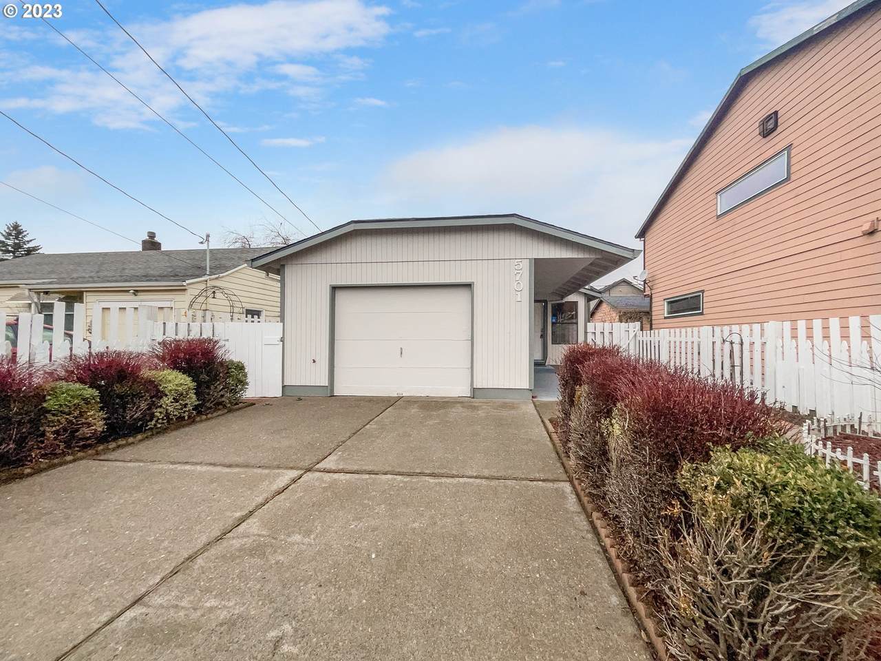 5701 84TH Ave - Photo 1