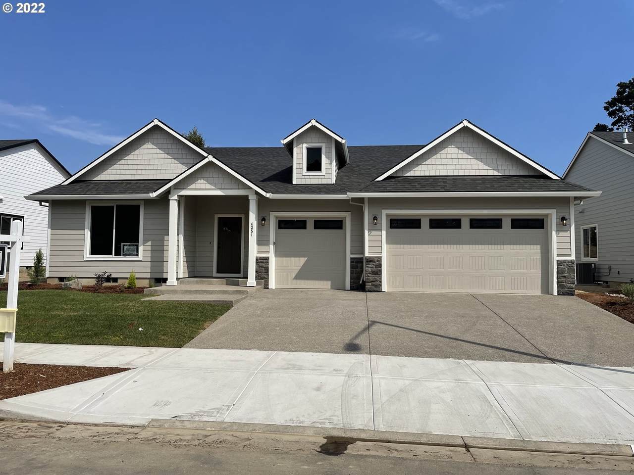 4351 Willakenzie St - Photo 1