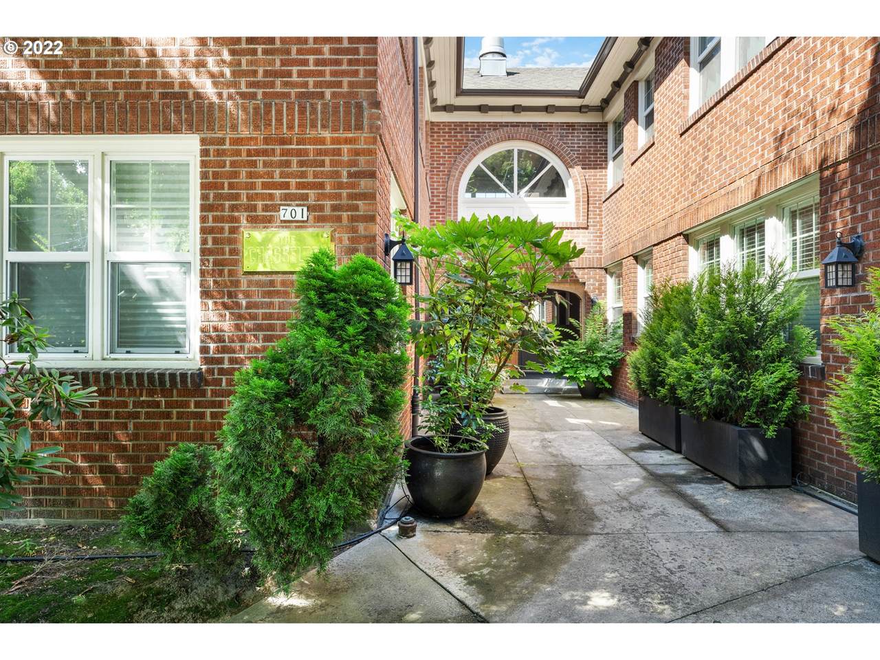 701 28TH Ave - Photo 1