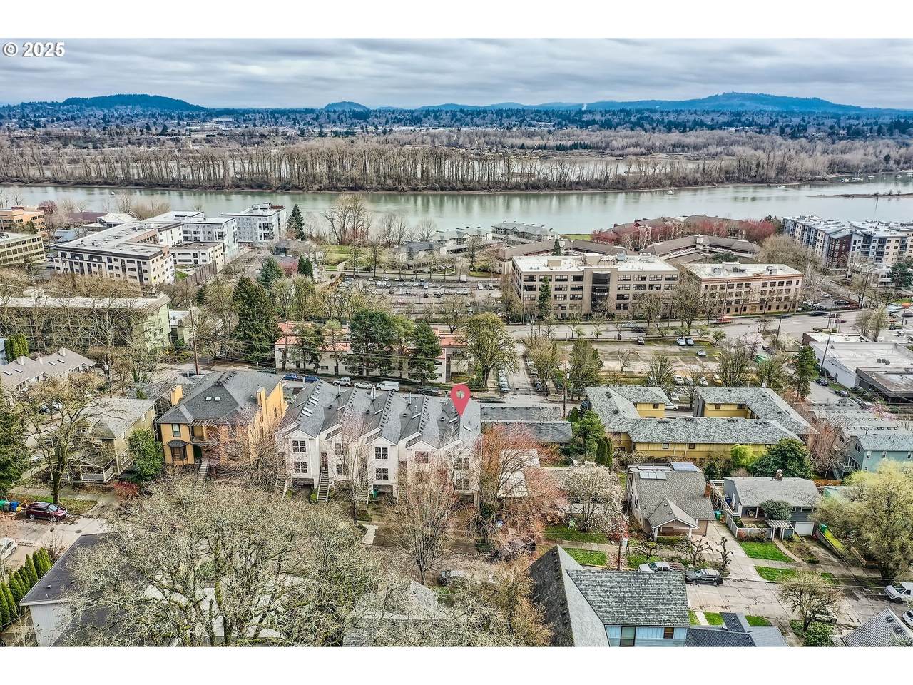 5036 View Point Ter - Photo 1