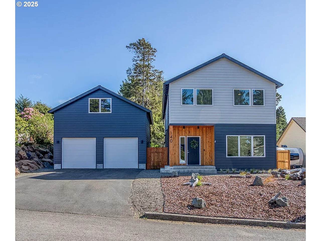140 Lancer St - Photo 1