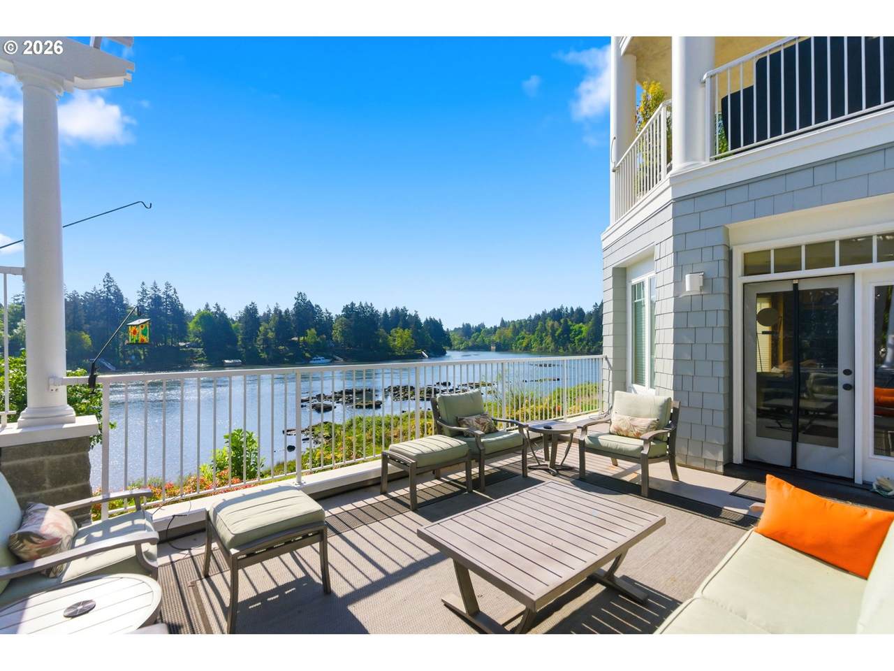 https://bt-photos.global.ssl.fastly.net/portland/1280_boomver_2_237801237-2.jpg