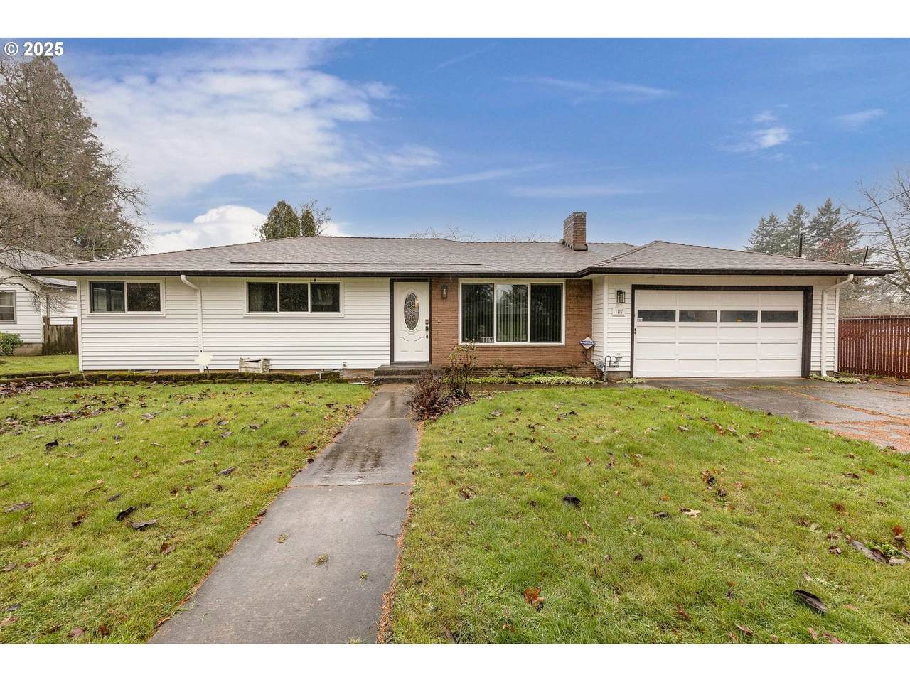 1117 135TH Ave - Photo 1