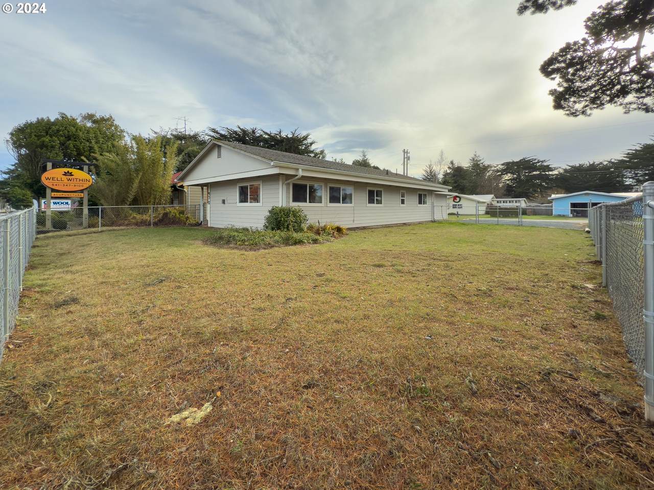 970 2ND St - Photo 1
