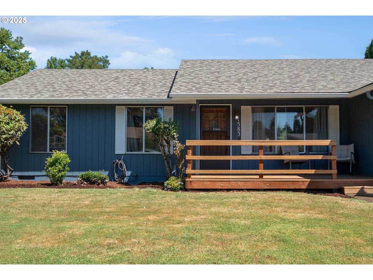 1583 Forestgreen Ave - Photo 1