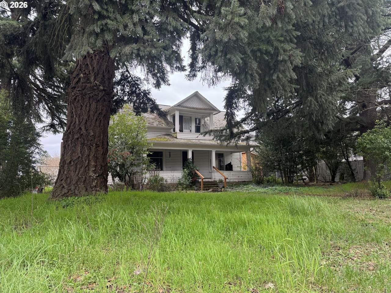 805 River Rd - Photo 1