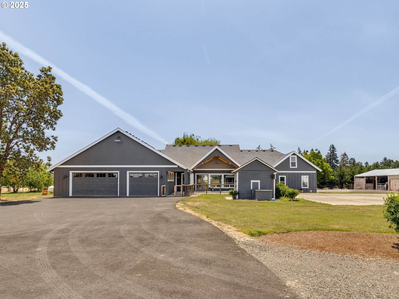 21625 Butteville Rd - Photo 1