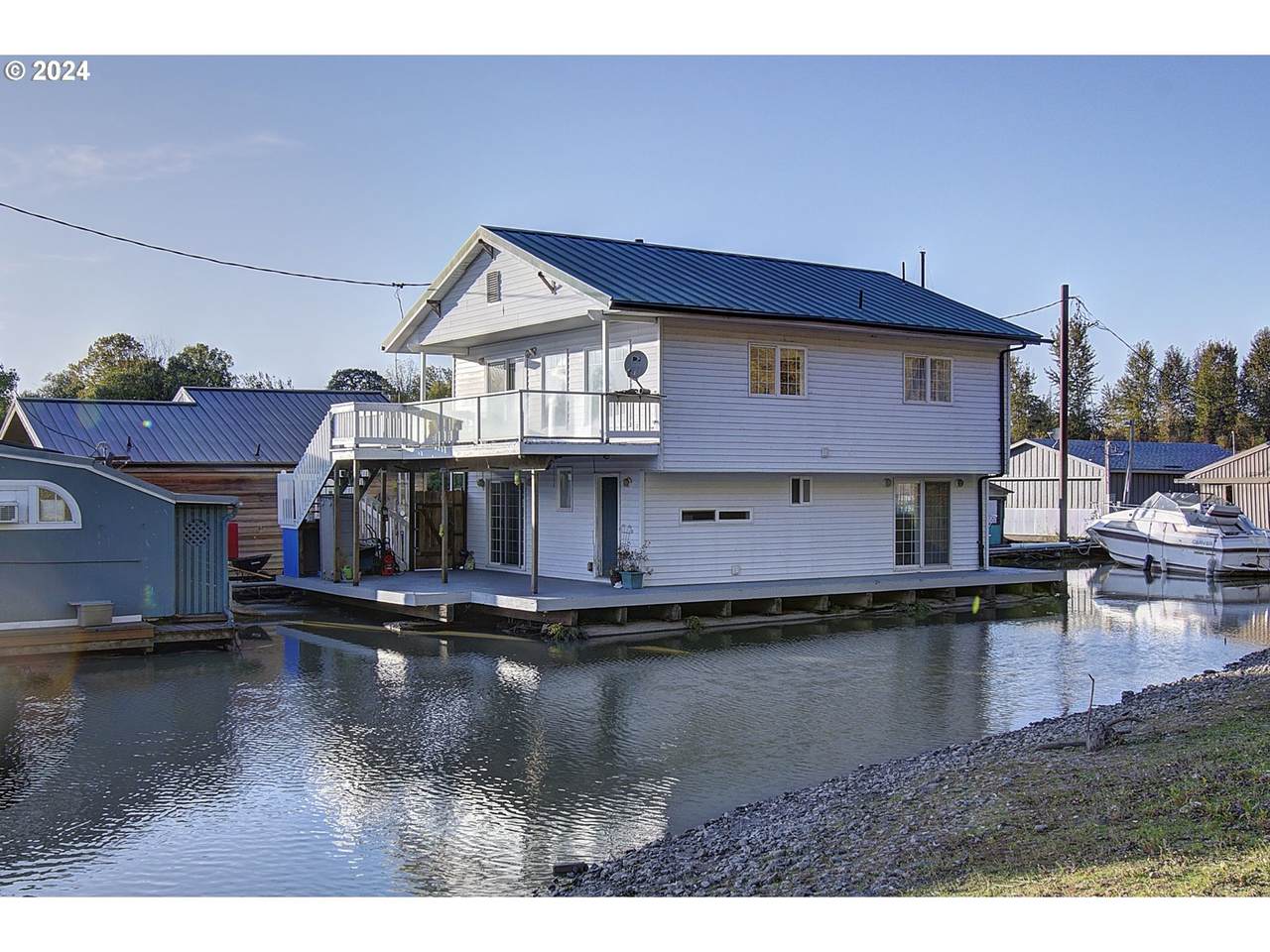 4911 122ND St - Photo 1