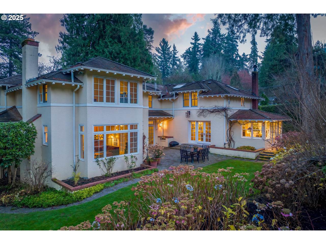https://bt-photos.global.ssl.fastly.net/portland/1280_boomver_2_24389809-2.jpg