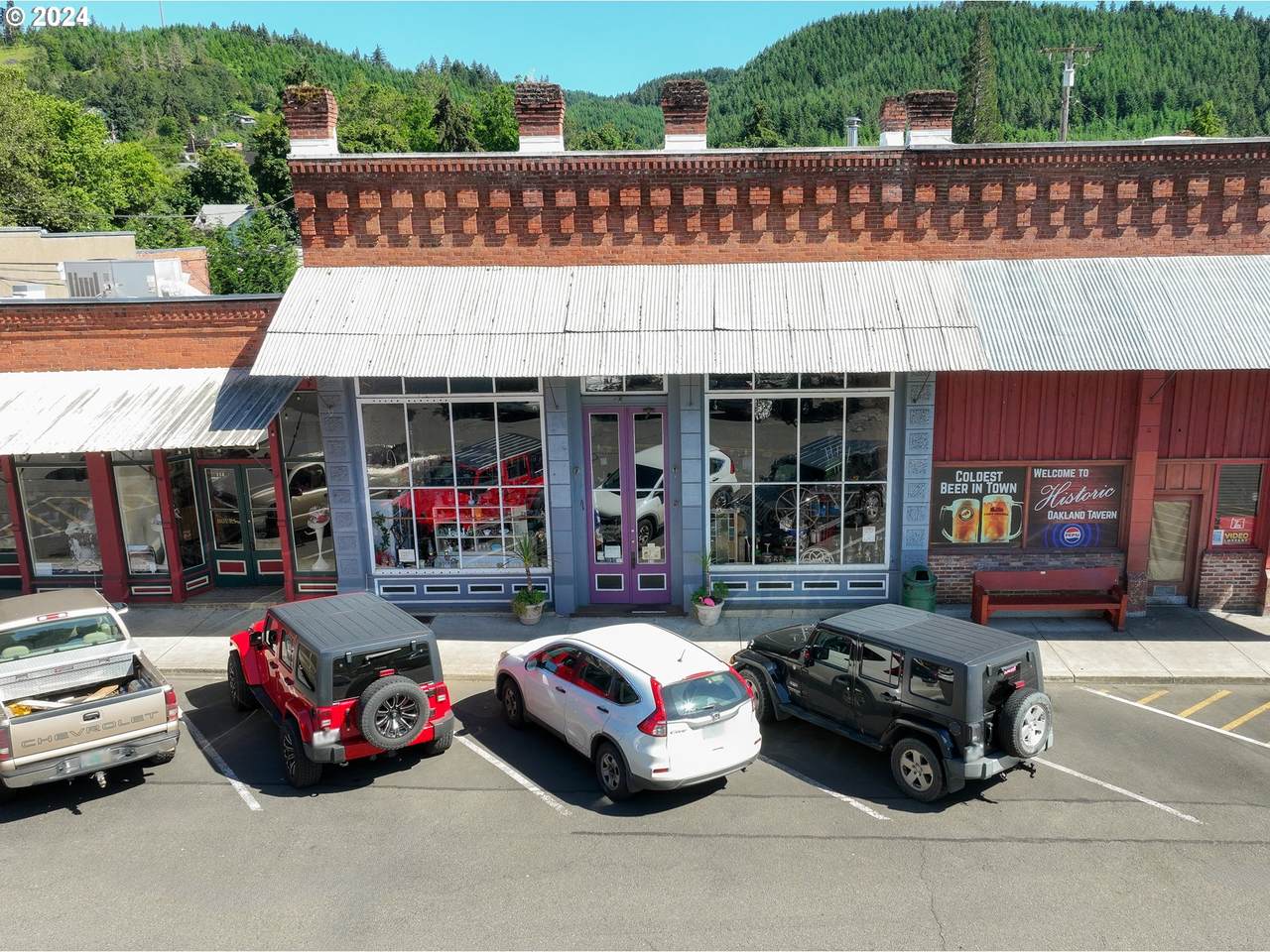 110 Locust St - Photo 1