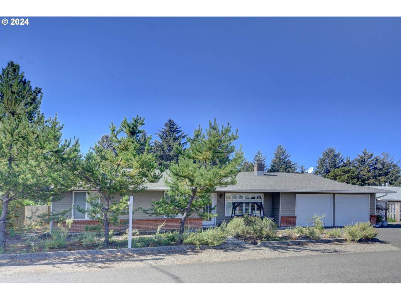 486 Ridge Dr - Photo 1