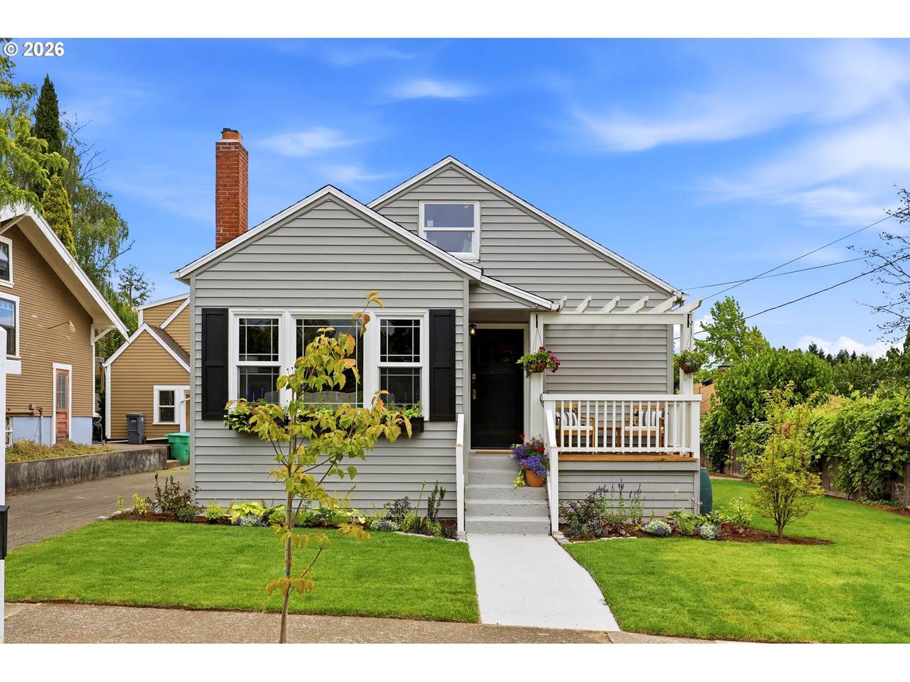 2711 61ST Ave - Photo 1
