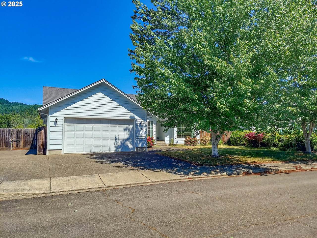 1739 Aspen Run Ave - Photo 1