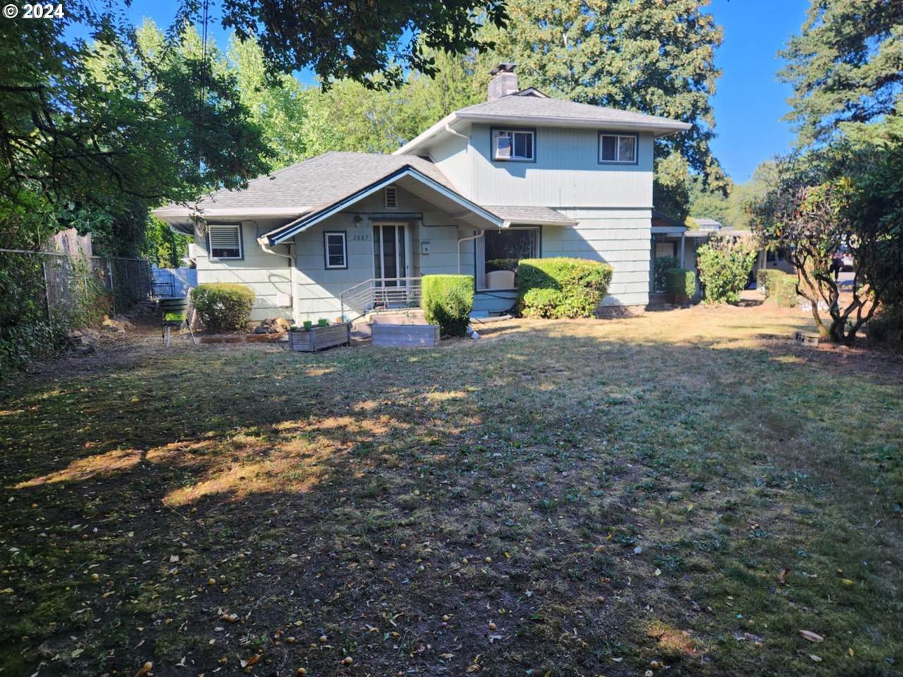 2887 E St - Photo 1