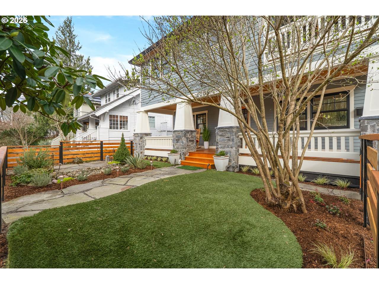 https://bt-photos.global.ssl.fastly.net/portland/1280_boomver_2_260140557-2.jpg