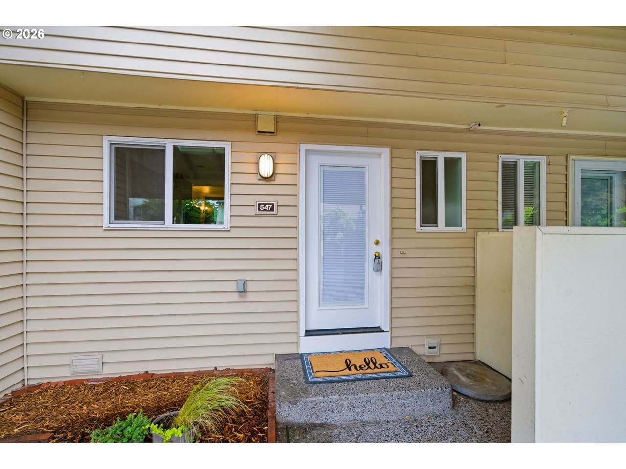 547 Hayden Bay Dr - Photo 1